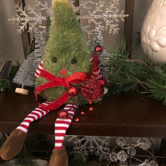 Plush Christmas Cutie - Picture 7 of 8